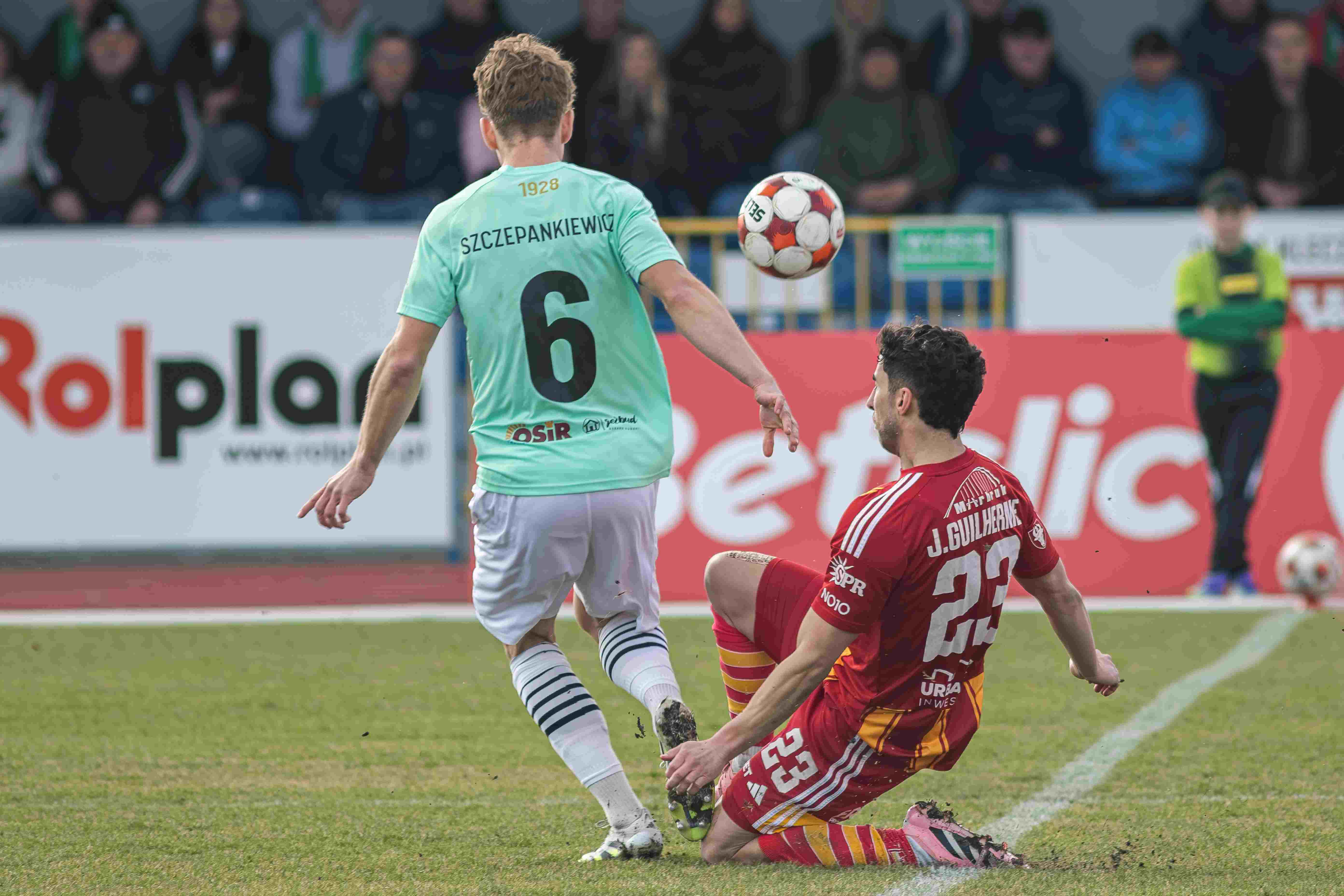 Porażka z Chojniczanką. Zadecydowały początki obu części gry